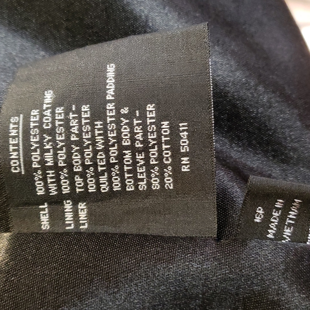 16P Fleet street black trench coat.  D34 - Picture 9 of 15